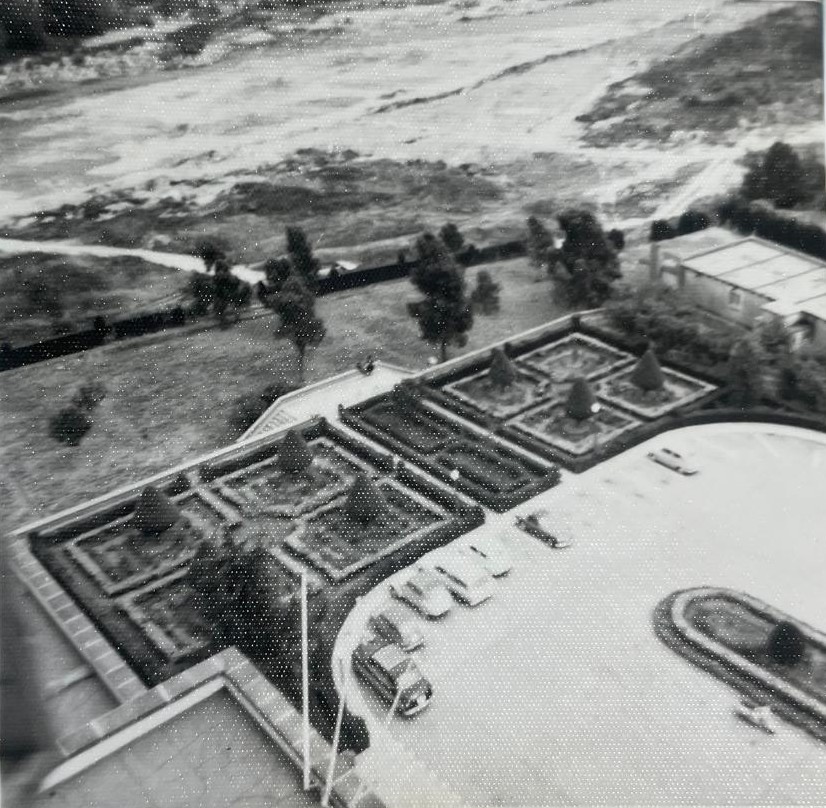 Antics jardins al costat del Trueta (actual edifici annex a l'hospital)